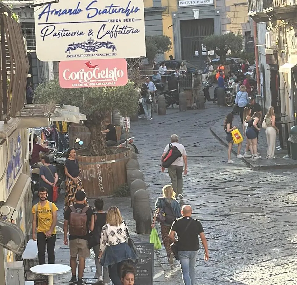 L'Aurora House Apartment Naples Italy